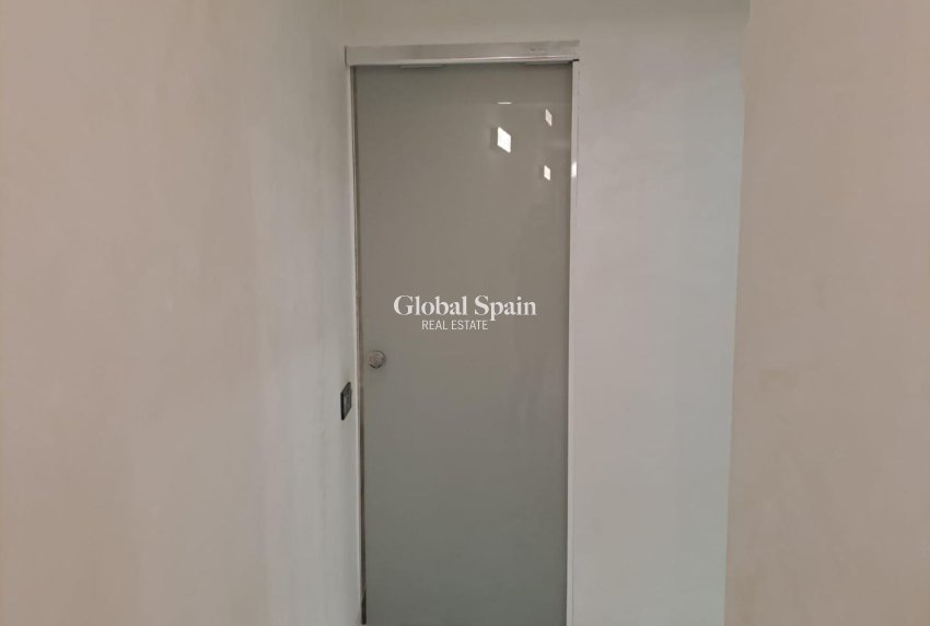 Revente - APPARTEMENT -
TORREVIEJA - Costa Blanca