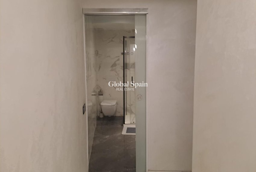 Revente - APPARTEMENT -
TORREVIEJA - Costa Blanca
