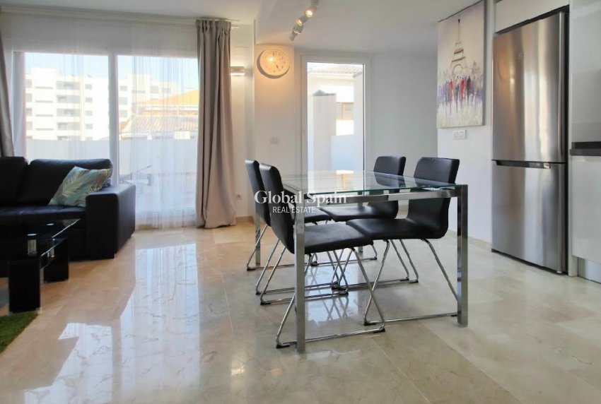Revente - APPARTEMENT -
TORREVIEJA - Costa Blanca