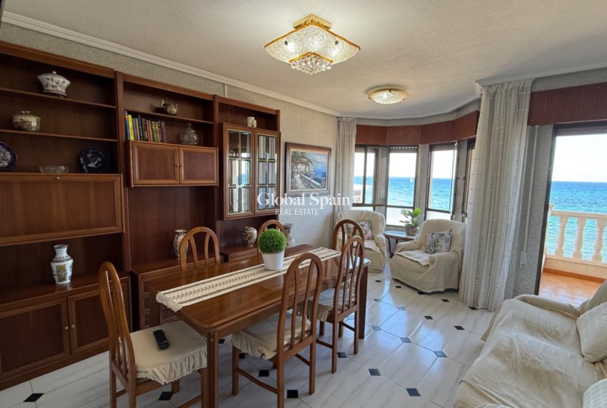 Revente - APPARTEMENT -
TORREVIEJA - Costa Blanca