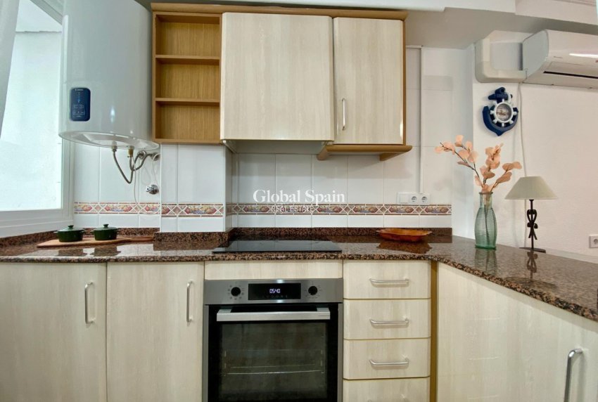 Revente - APPARTEMENT -
TORREVIEJA - Costa Blanca