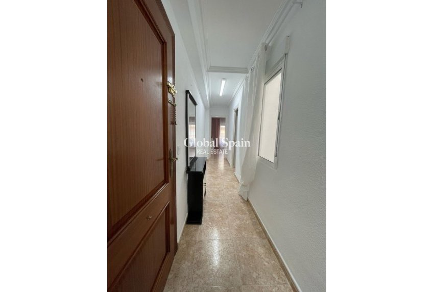 Revente - APPARTEMENT -
TORREVIEJA - Costa Blanca