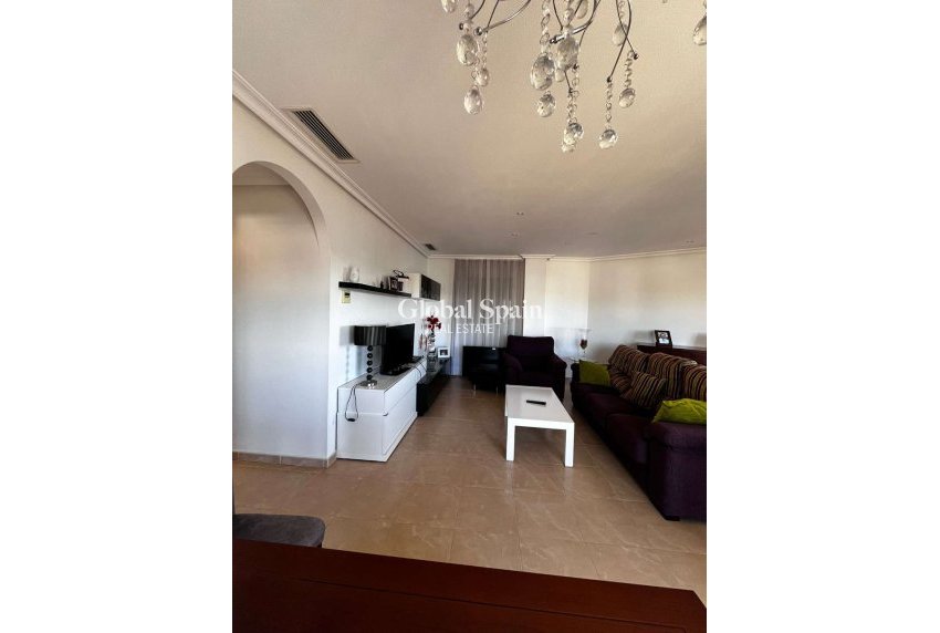 Revente - APPARTEMENT -
TORREVIEJA - Costa Blanca