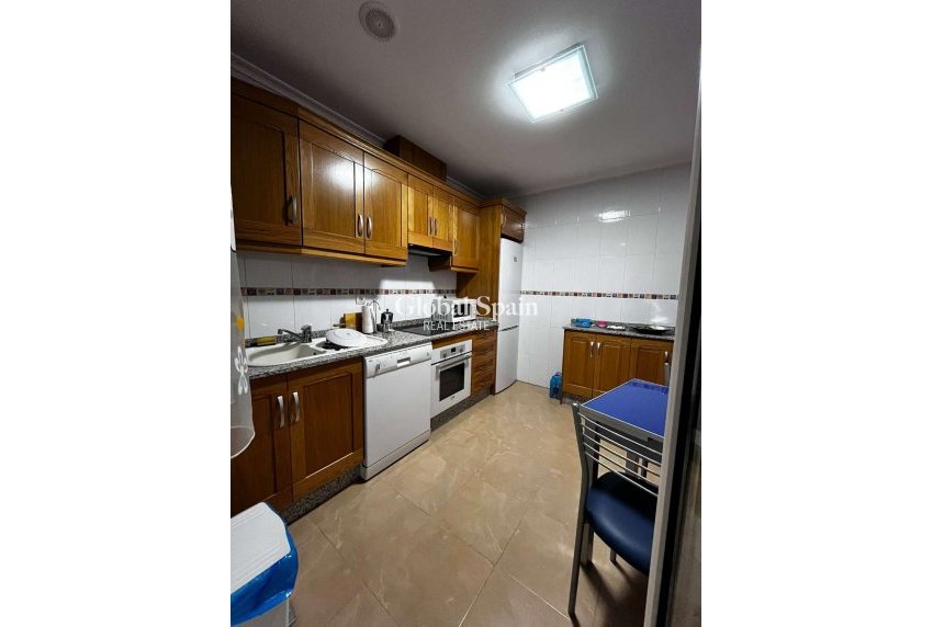 Revente - APPARTEMENT -
TORREVIEJA - Costa Blanca