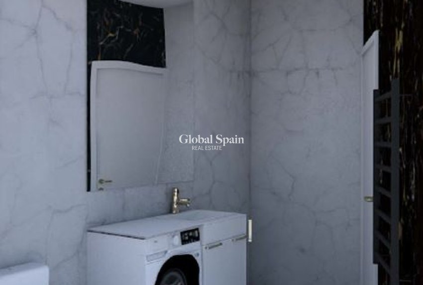 Revente - APPARTEMENT -
TORREVIEJA - Costa Blanca