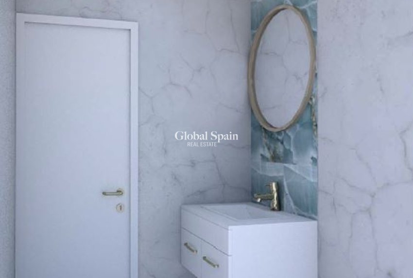 Revente - APPARTEMENT -
TORREVIEJA - Costa Blanca