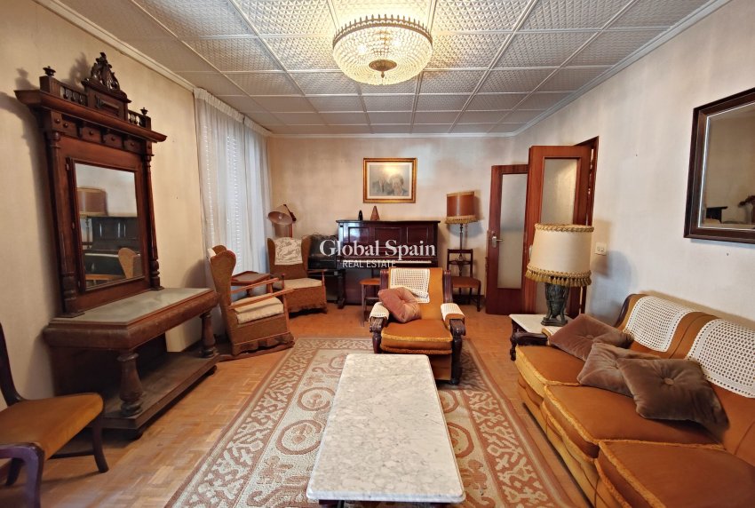 Revente - APPARTEMENT -
TORREVIEJA - Costa Blanca