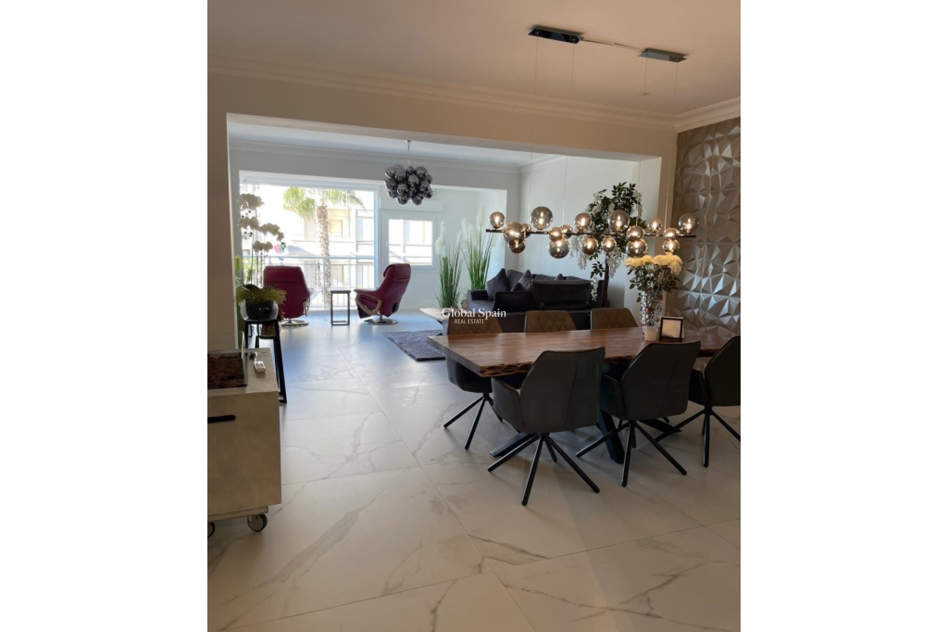 Revente - APPARTEMENT -
TORREVIEJA - Costa Blanca