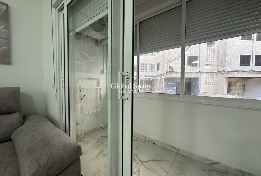 Revente - APPARTEMENT -
TORREVIEJA - Costa Blanca