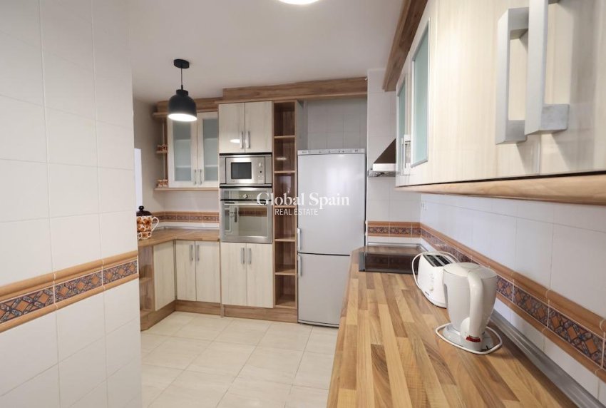 Revente - APPARTEMENT -
TORREVIEJA - Costa Blanca