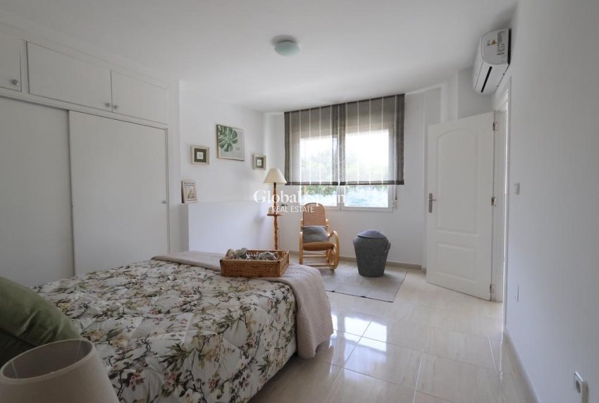 Revente - APPARTEMENT -
TORREVIEJA - Costa Blanca