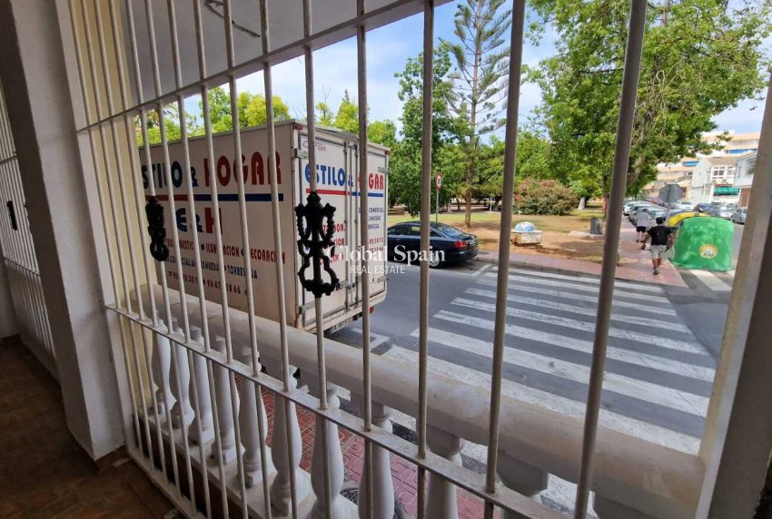 Revente - APPARTEMENT -
TORREVIEJA - Costa Blanca