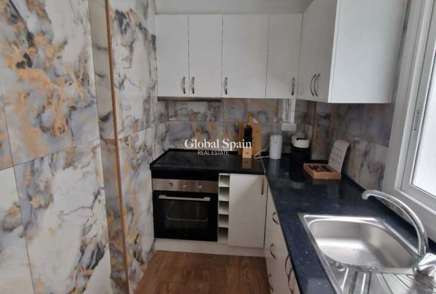 Revente - APPARTEMENT -
TORREVIEJA - Costa Blanca