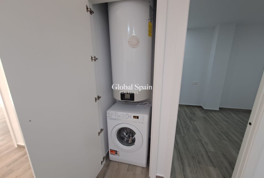 Revente - APPARTEMENT -
TORREVIEJA - Costa Blanca