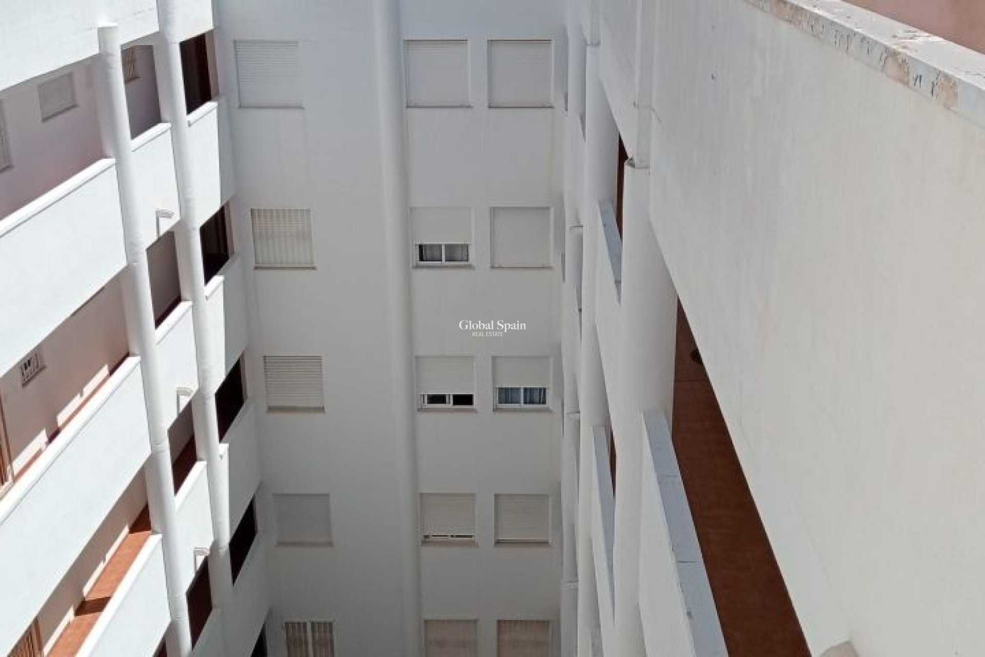 Revente - APPARTEMENT -
TORREVIEJA - Costa Blanca