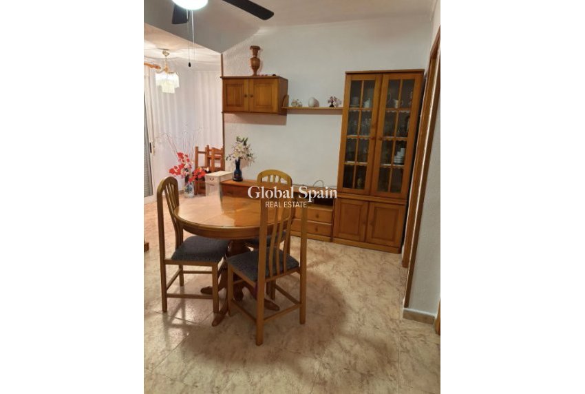 Revente - APPARTEMENT -
TORREVIEJA - Costa Blanca