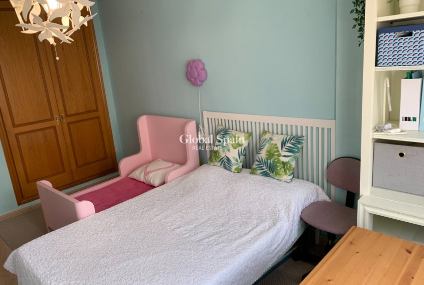 Revente - APPARTEMENT -
TORREVIEJA - Costa Blanca