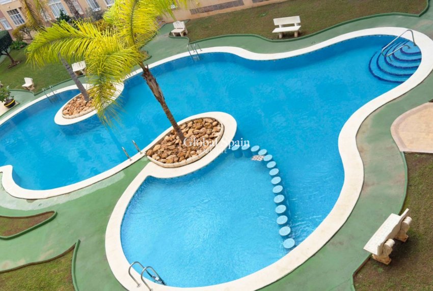 Revente - APPARTEMENT -
TORREVIEJA - Costa Blanca