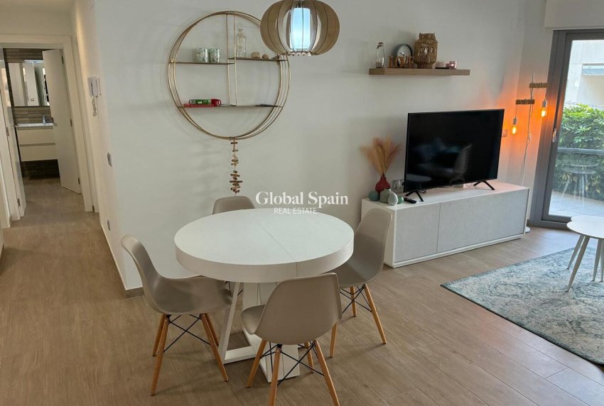 Revente - APPARTEMENT -
TORREVIEJA - Costa Blanca