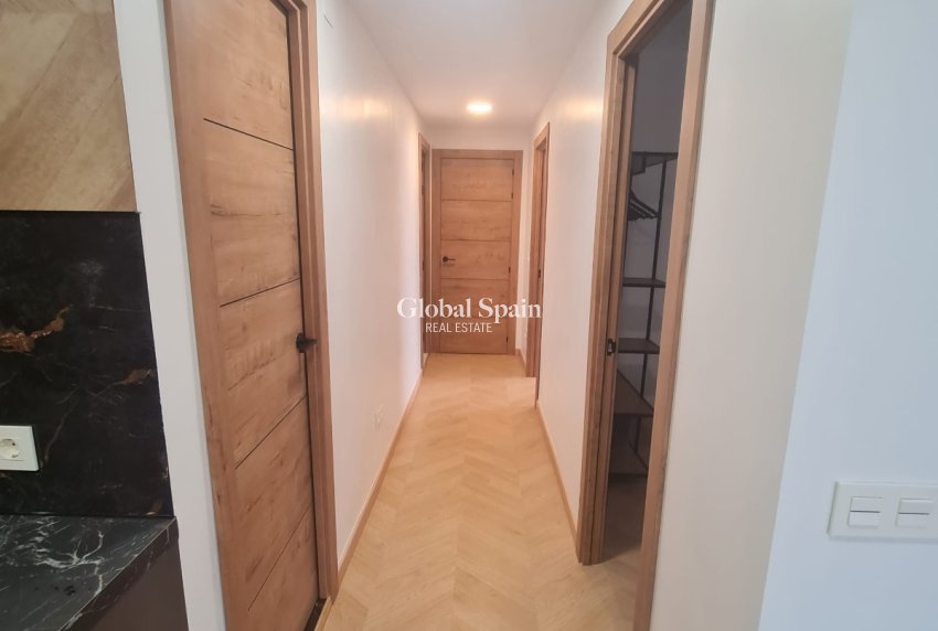 Revente - APPARTEMENT -
TORREVIEJA - Costa Blanca