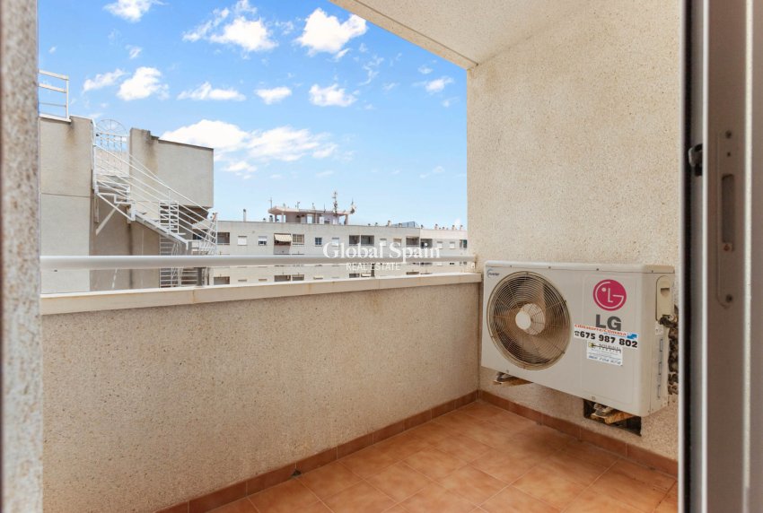 Revente - APPARTEMENT -
TORREVIEJA - Costa Blanca