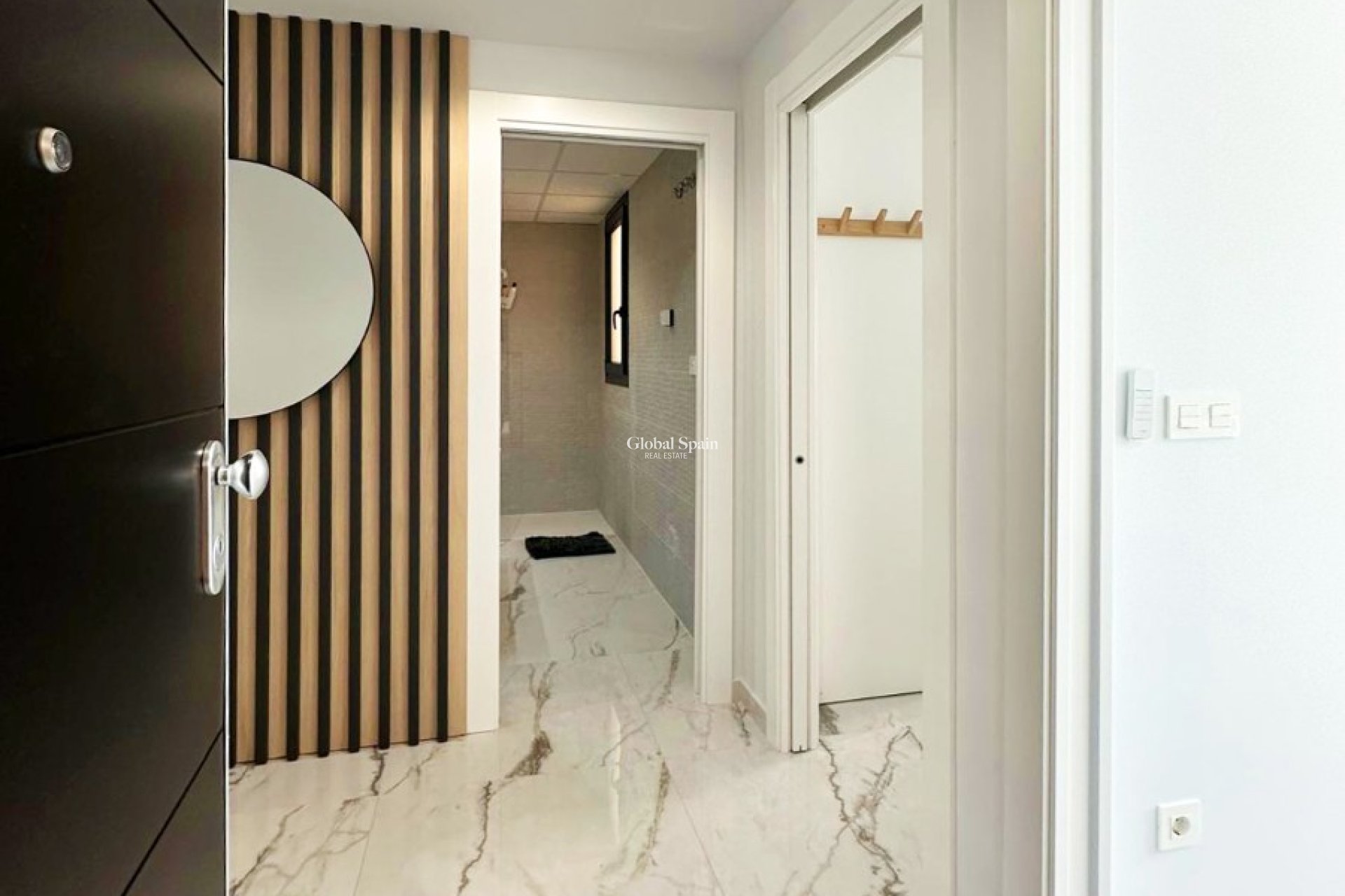 Revente - APPARTEMENT -
TORREVIEJA - Costa Blanca