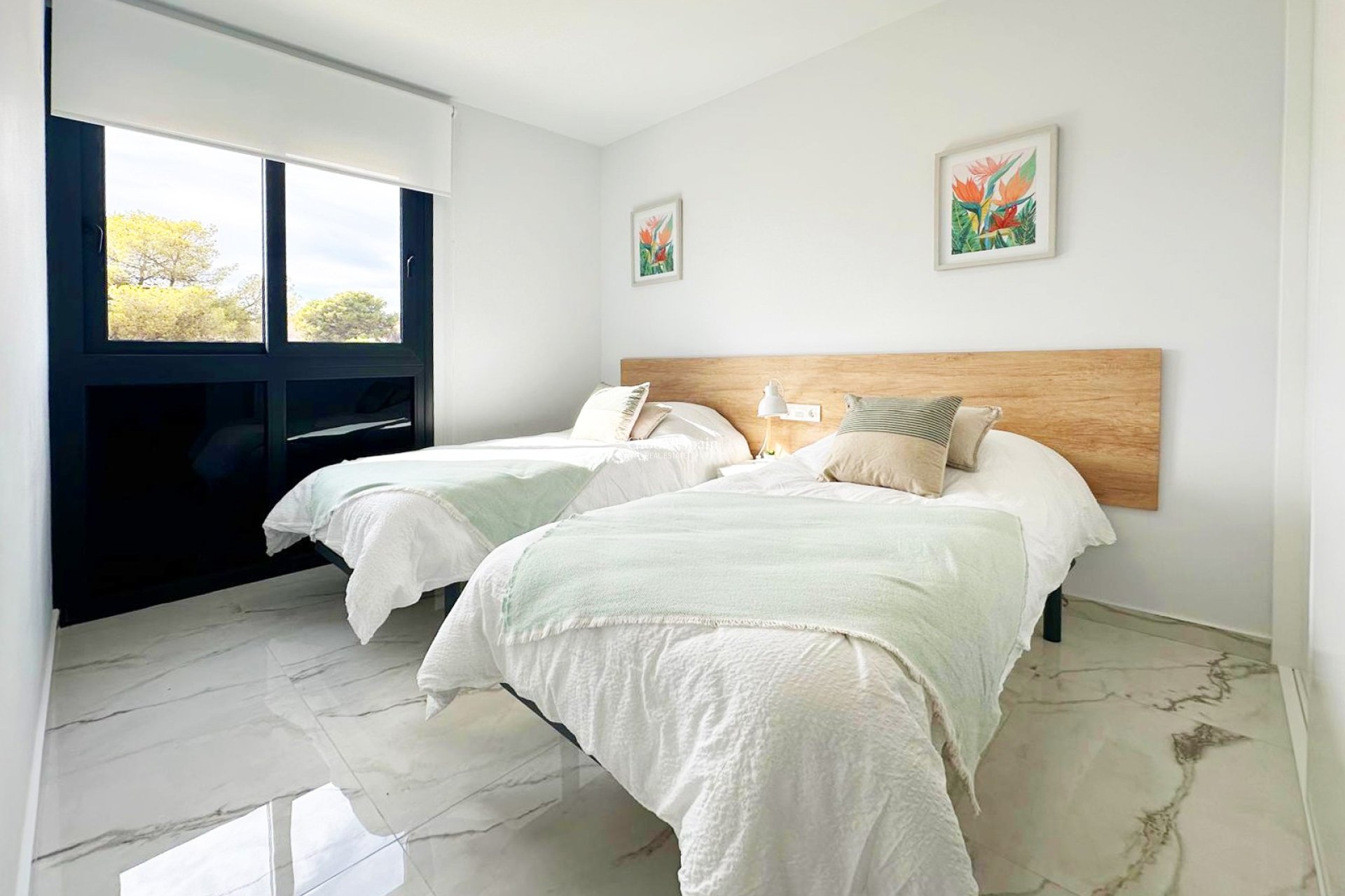 Revente - APPARTEMENT -
TORREVIEJA - Costa Blanca