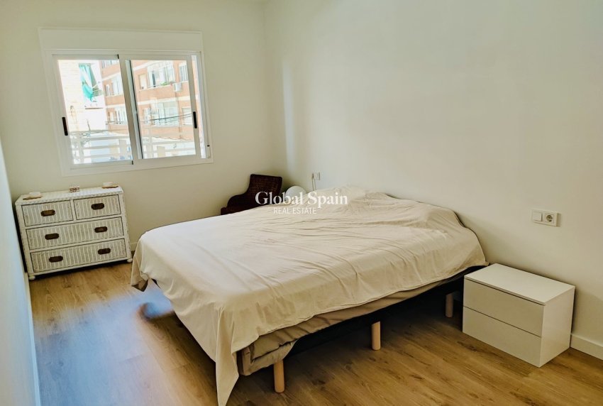 Revente - APPARTEMENT -
TORREVIEJA - Costa Blanca