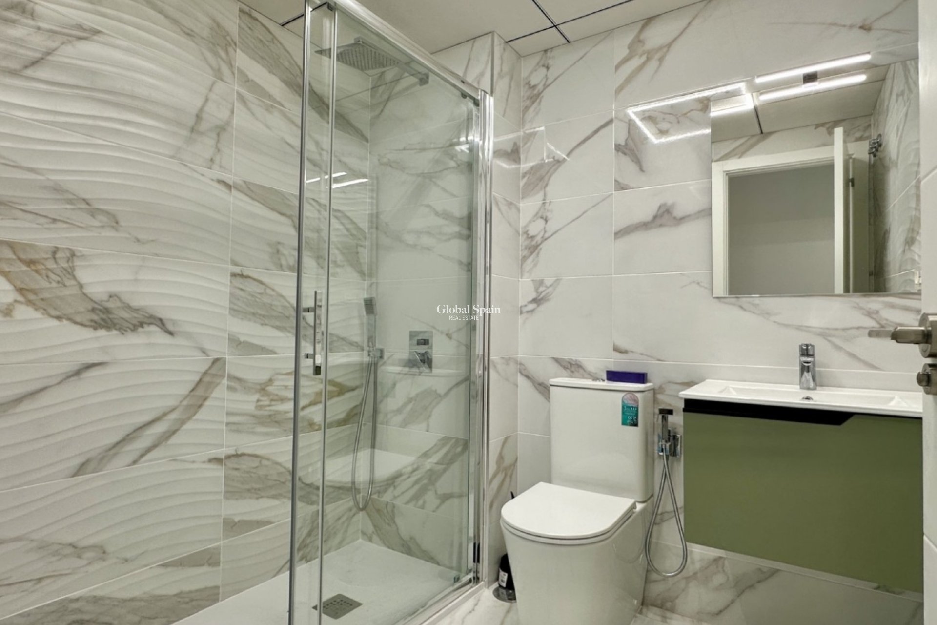 Revente - APPARTEMENT -
TORREVIEJA - Costa Blanca