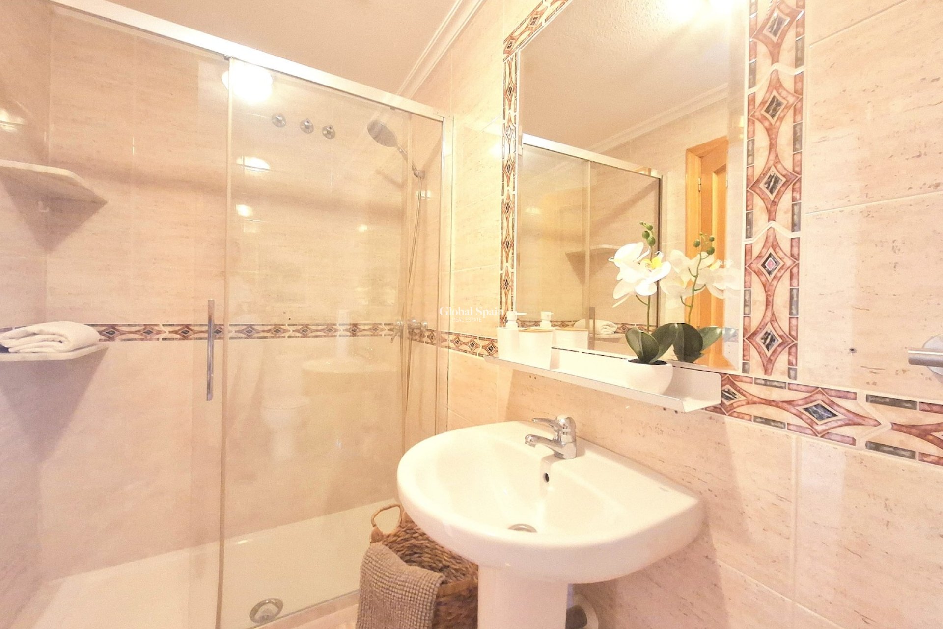 Revente - APPARTEMENT -
TORREVIEJA - Costa Blanca