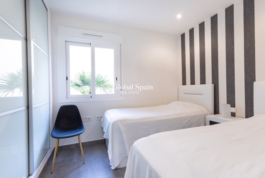 Revente - APPARTEMENT -
TORREVIEJA - Costa Blanca