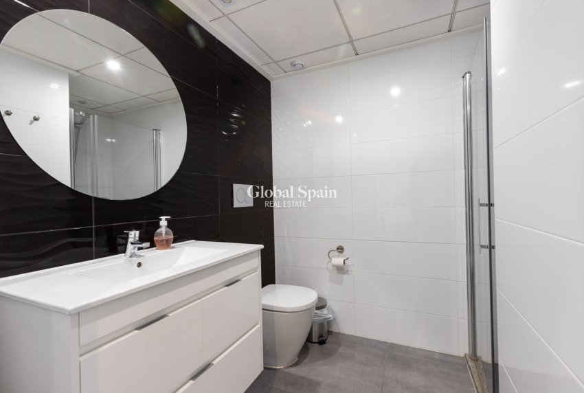 Revente - APPARTEMENT -
TORREVIEJA - Costa Blanca