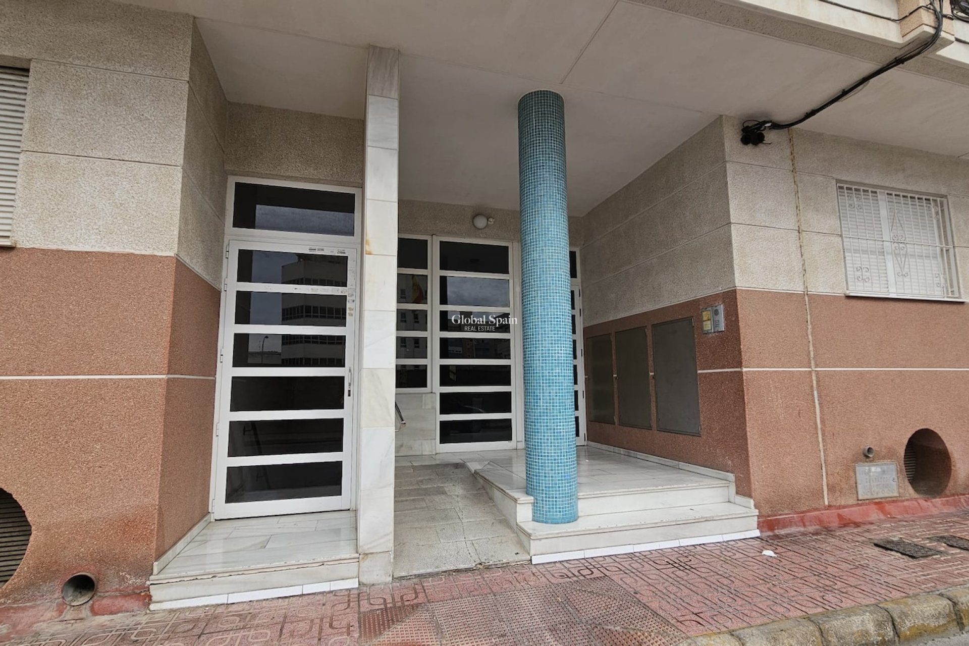 Revente - APPARTEMENT -
TORREVIEJA - Costa Blanca