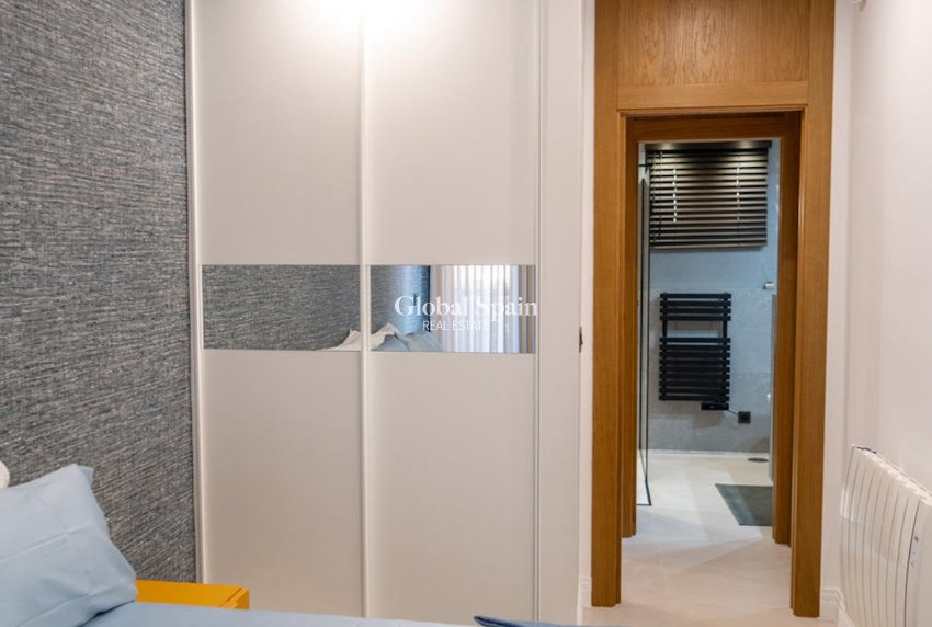 Revente - APPARTEMENT -
TORREVIEJA - Costa Blanca