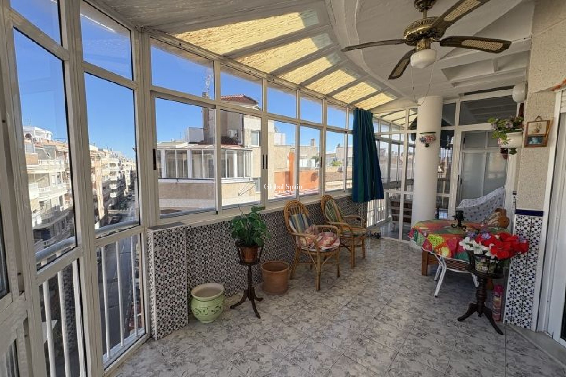 Revente - APPARTEMENT -
TORREVIEJA - Costa Blanca