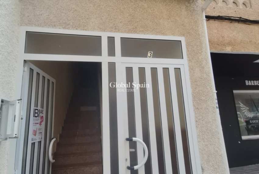 Revente - APPARTEMENT -
TORREVIEJA - Costa Blanca