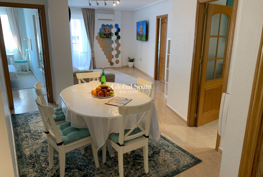 Revente - APPARTEMENT -
TORREVIEJA - Costa Blanca