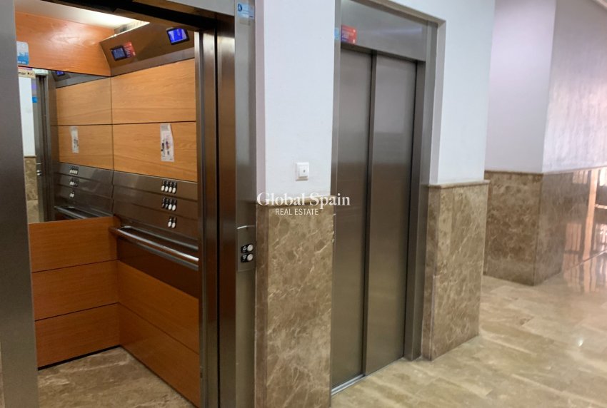 Revente - APPARTEMENT -
TORREVIEJA - Costa Blanca