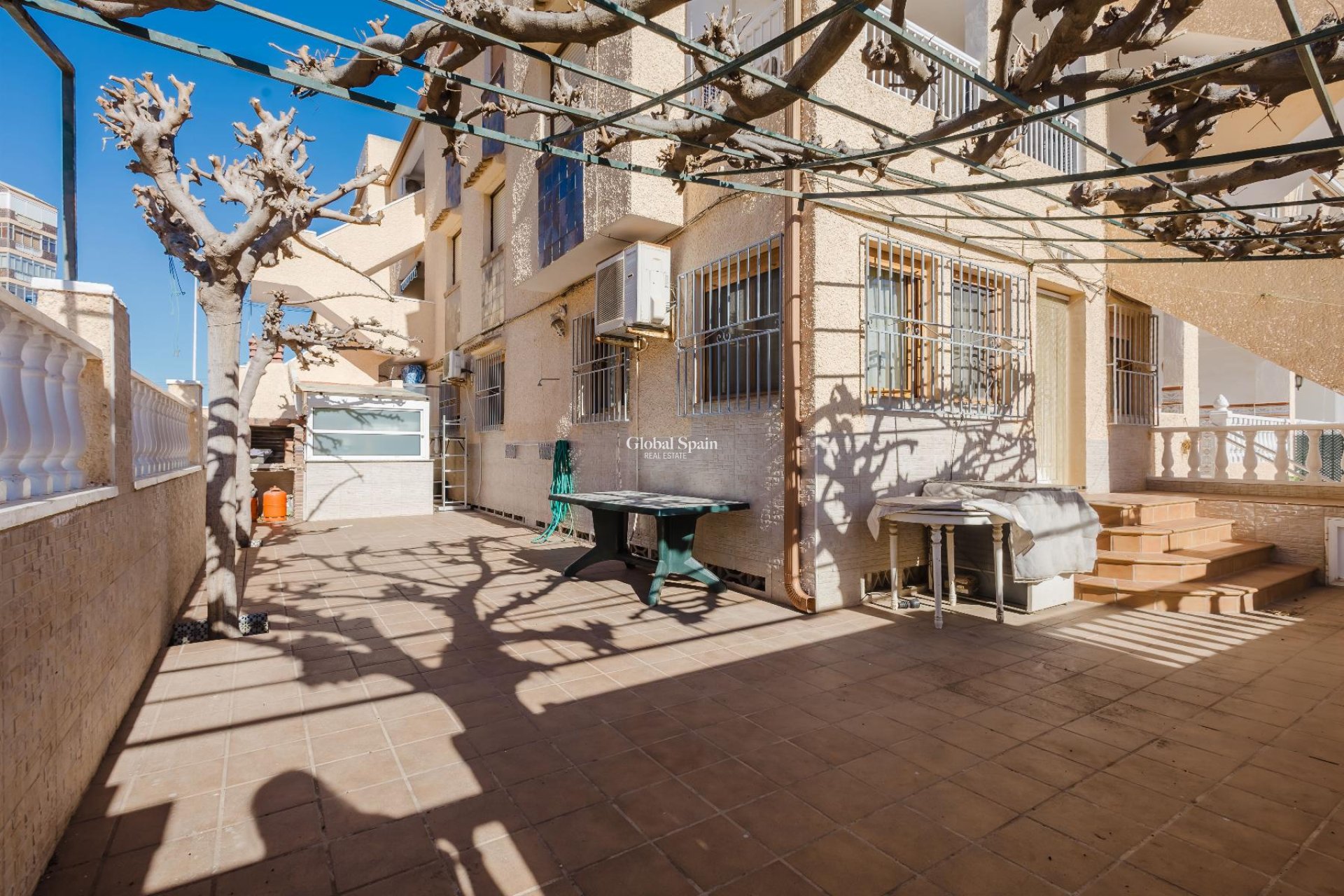 Revente - APPARTEMENT -
TORREVIEJA - Costa Blanca