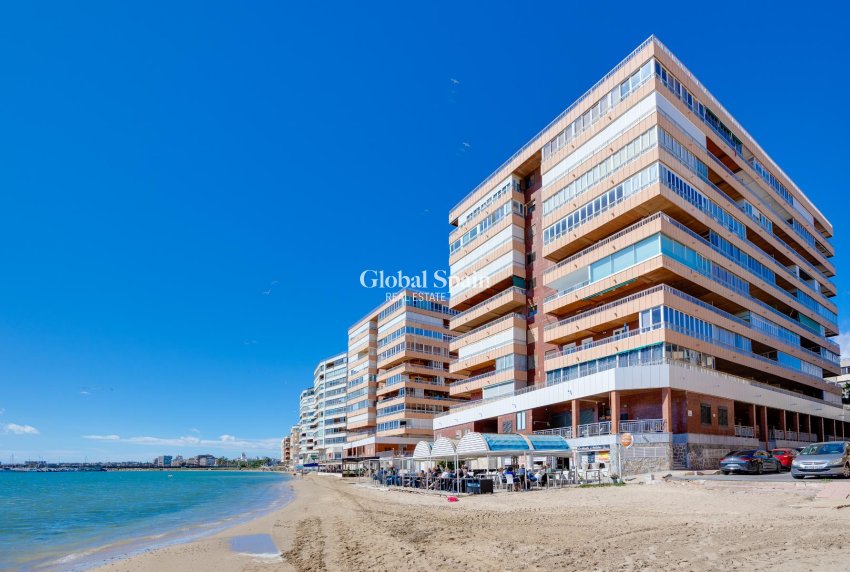 Revente - APPARTEMENT -
TORREVIEJA - Costa Blanca