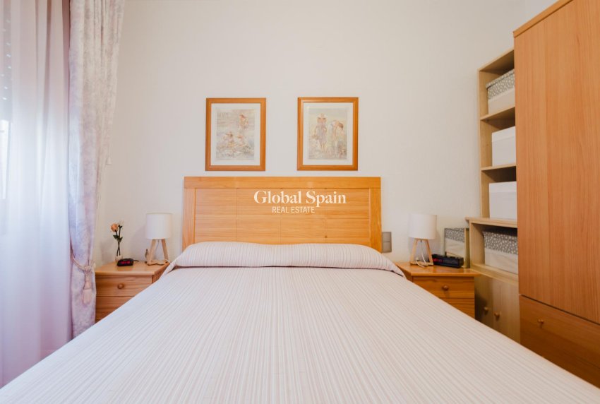 Revente - APPARTEMENT -
TORREVIEJA - Costa Blanca