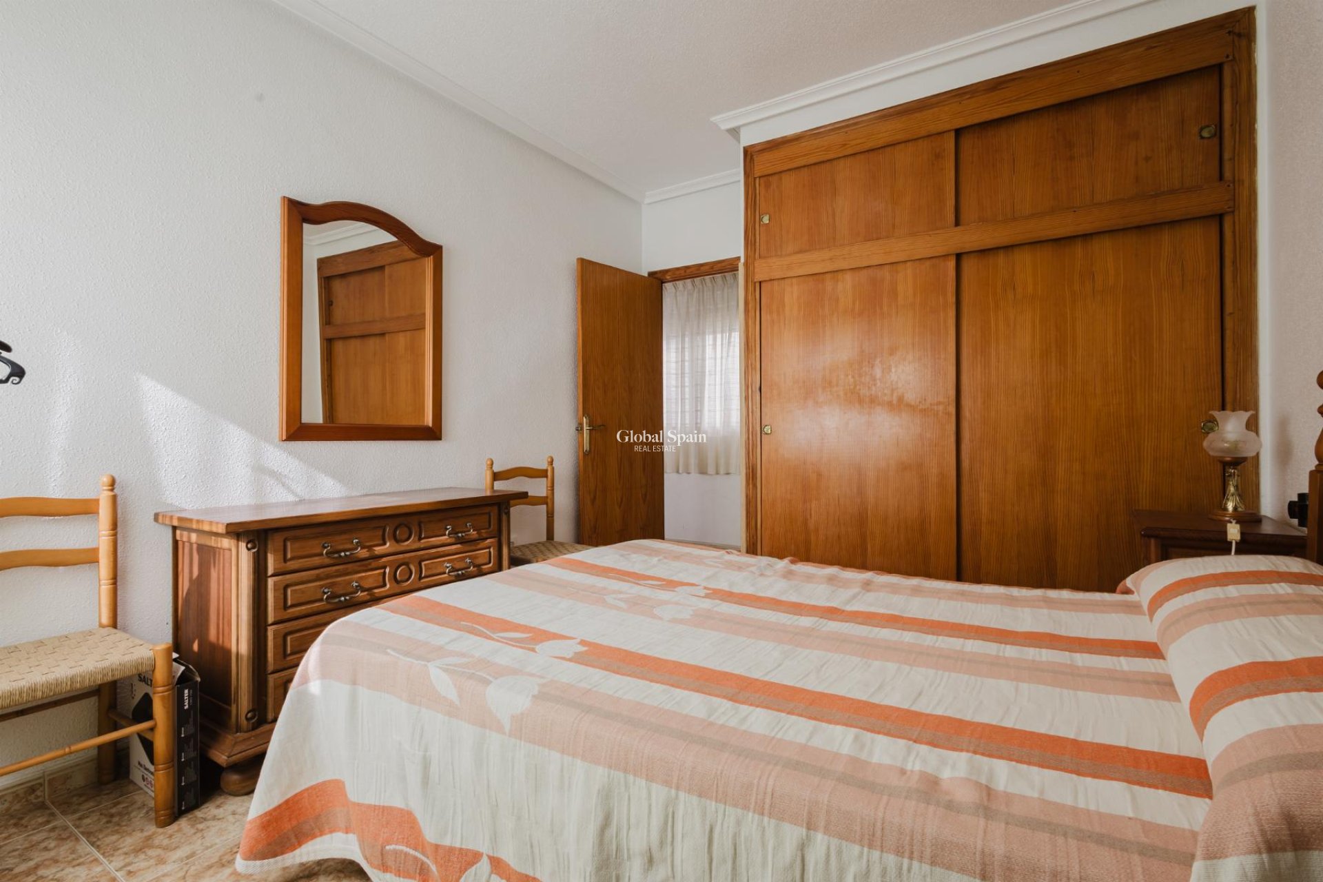 Revente - APPARTEMENT -
TORREVIEJA - Costa Blanca