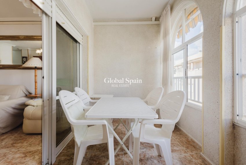 Revente - APPARTEMENT -
TORREVIEJA - Costa Blanca