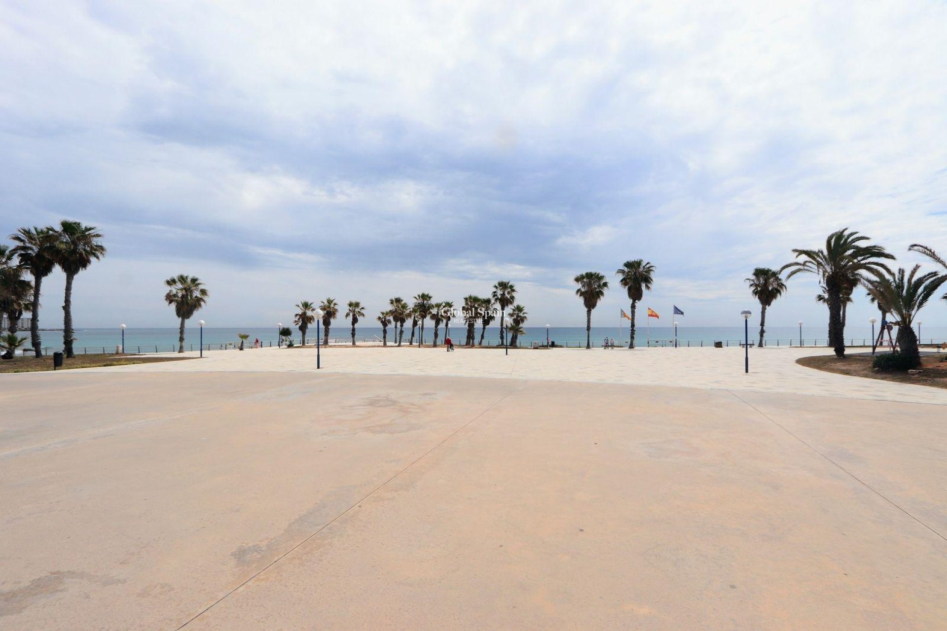 Revente - APPARTEMENT -
TORREVIEJA - Costa Blanca