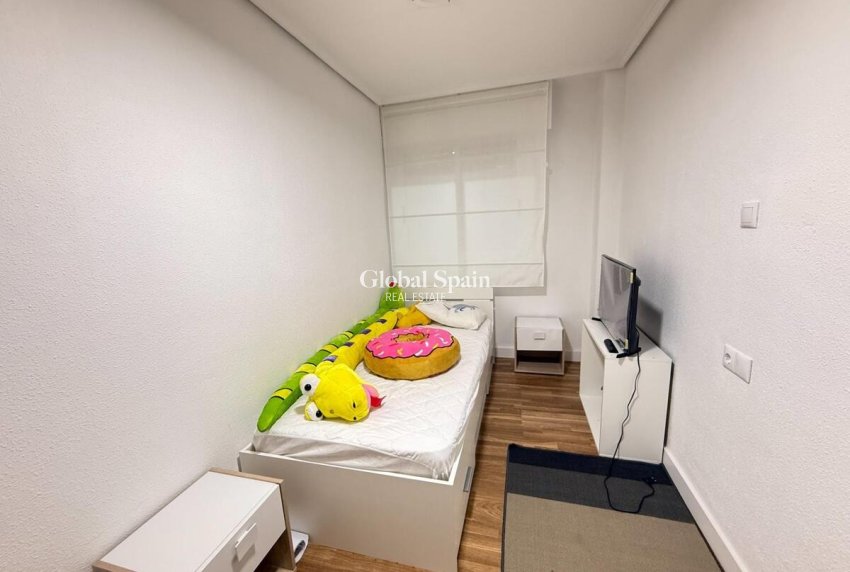 Revente - APPARTEMENT -
TORREVIEJA - Costa Blanca