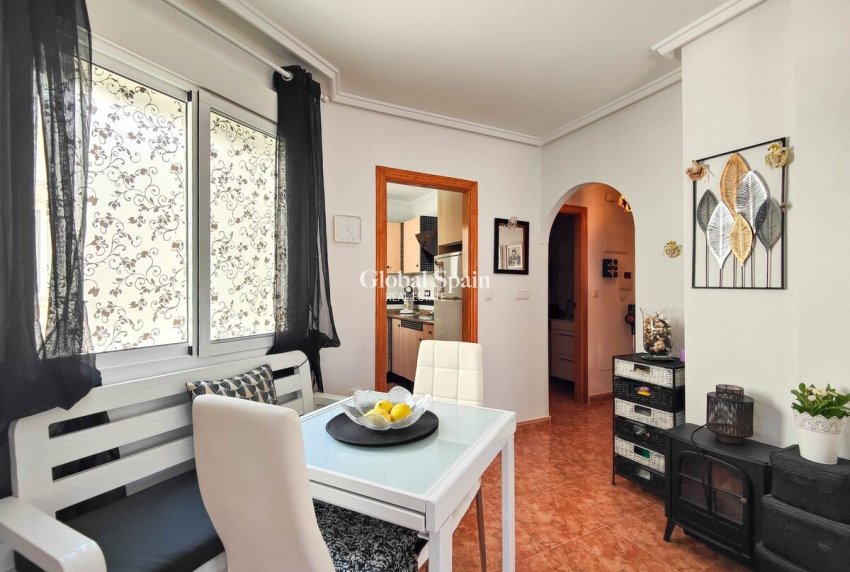 Revente - APPARTEMENT -
TORREVIEJA - Costa Blanca