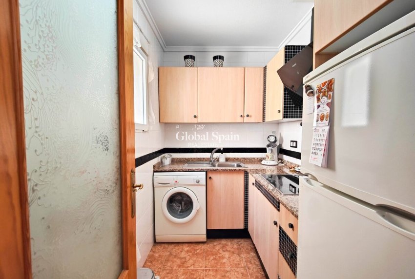 Revente - APPARTEMENT -
TORREVIEJA - Costa Blanca