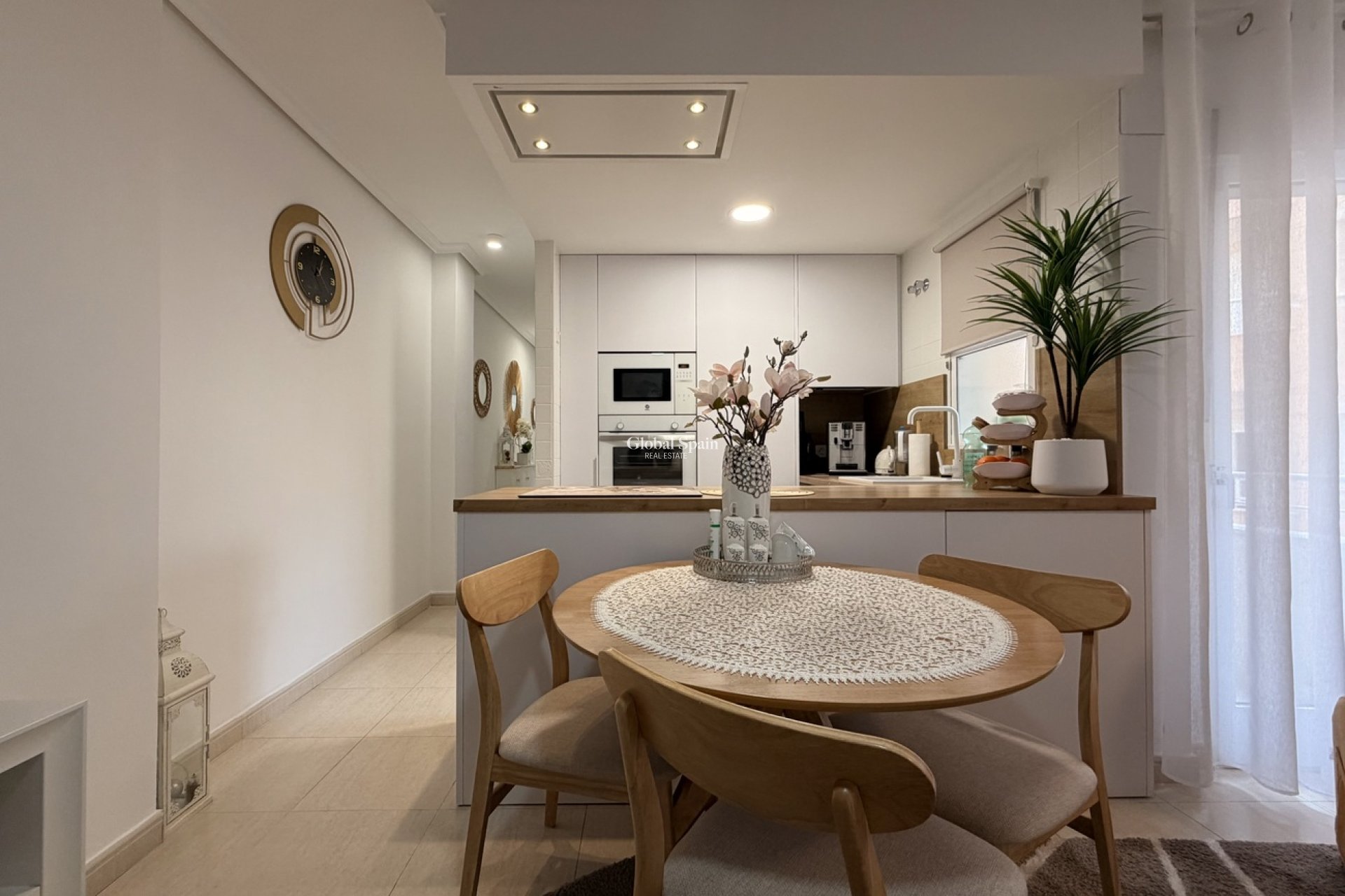 Revente - APPARTEMENT -
TORREVIEJA - Costa Blanca