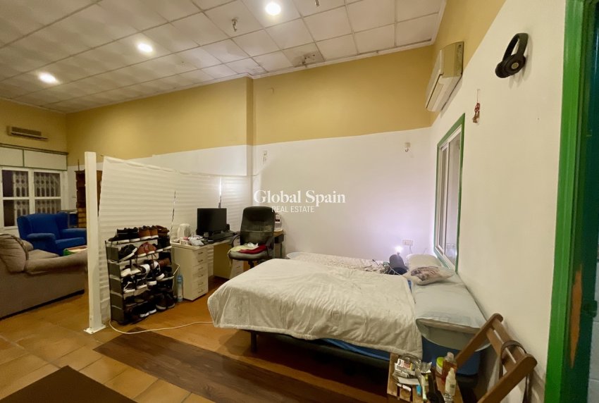 Revente - APPARTEMENT -
TORREVIEJA - Costa Blanca