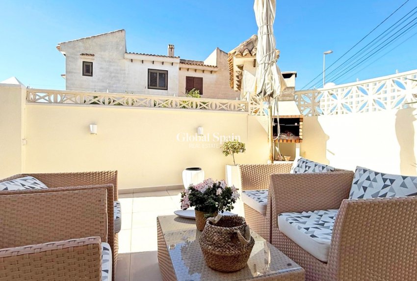 Revente - APPARTEMENT -
TORREVIEJA - Costa Blanca